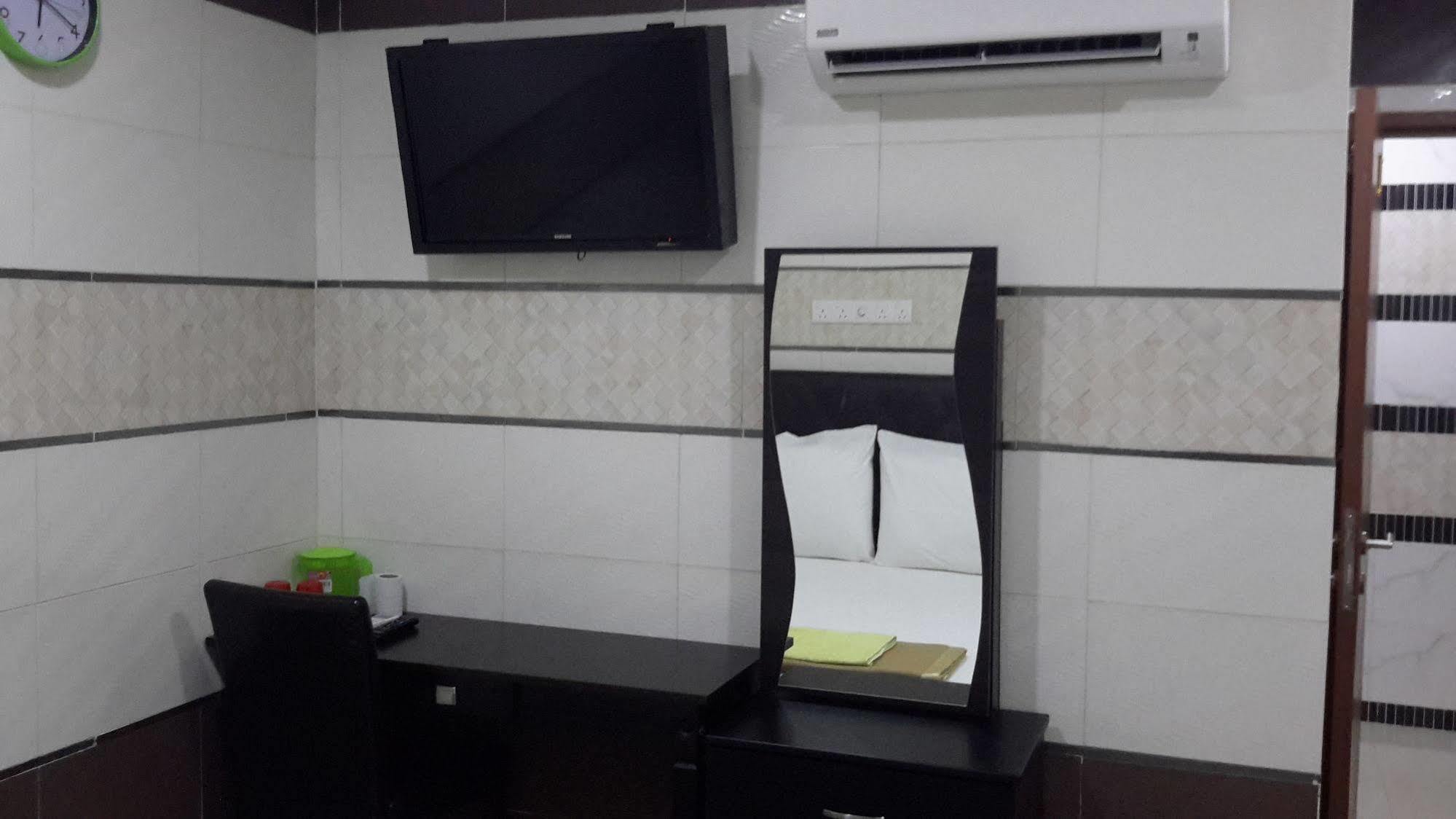 Shah Alam Business Hotel Esterno foto